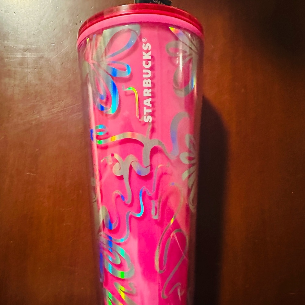 NWT Rare Large Starbucks cup- color changing